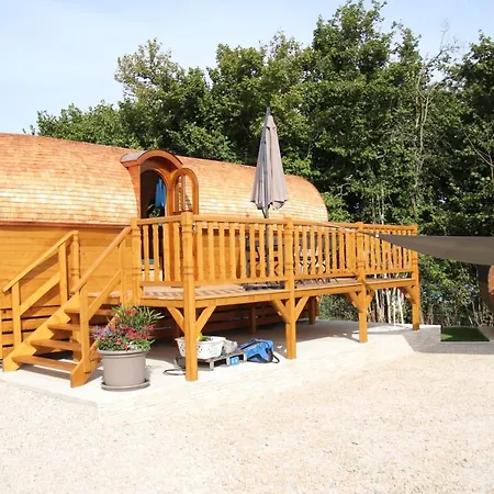 L'Insolite Jurassienne Dompierre-sur-Mont Exterior foto